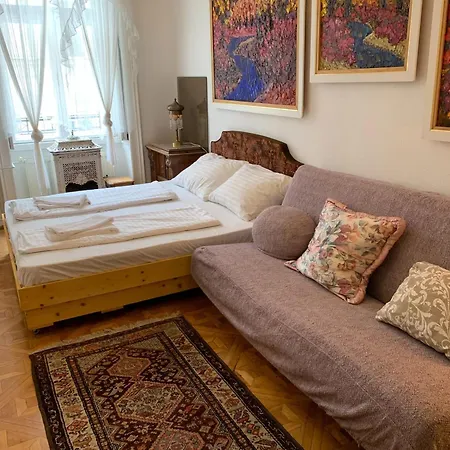 New Libra Grande Venetian Style شقة بودابست