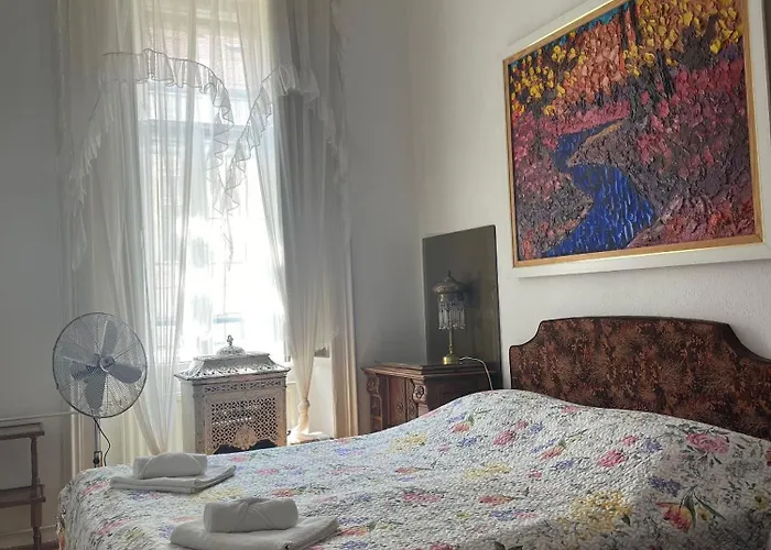New Libra Grande Venetian Style Budapest